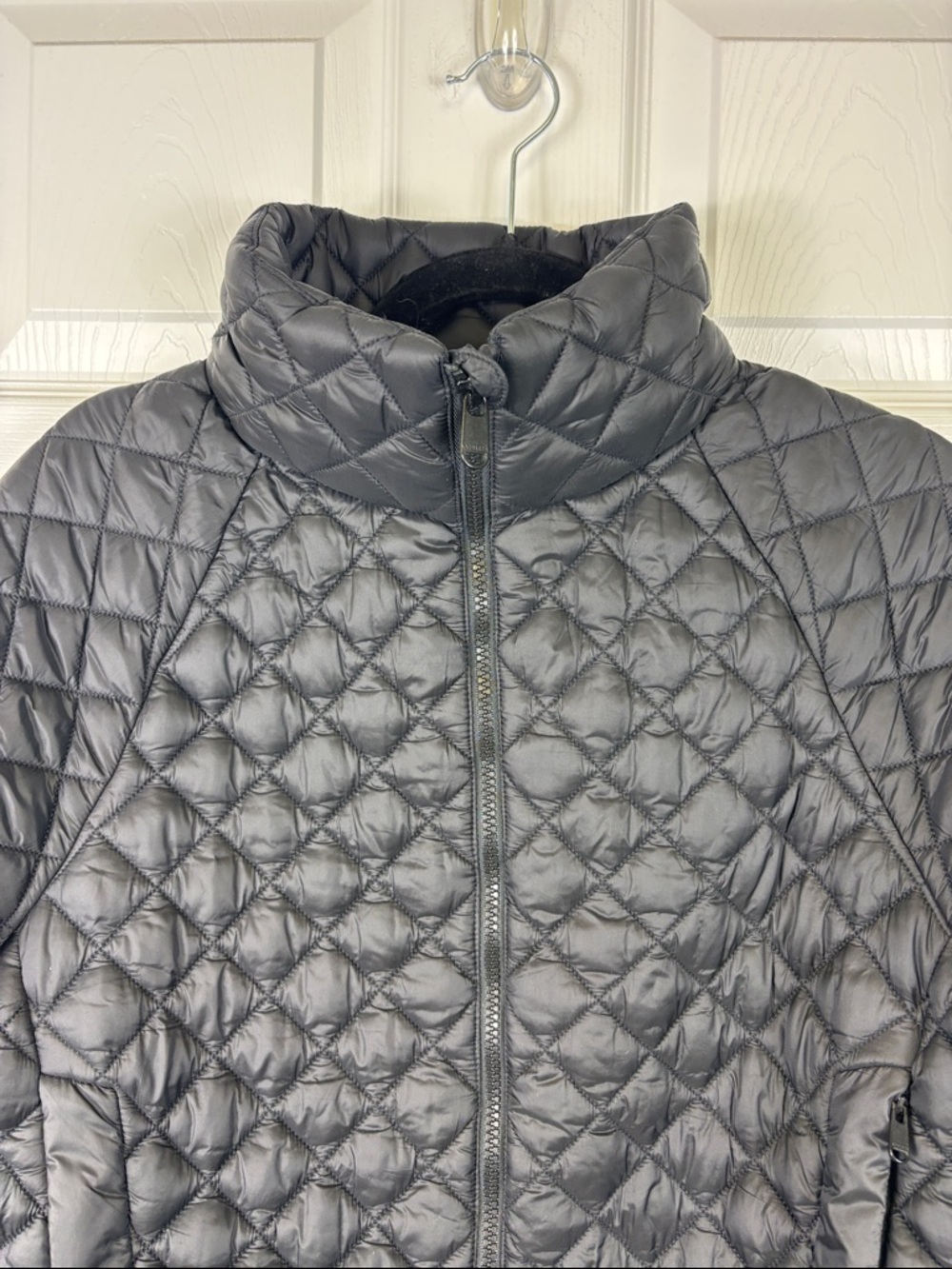 Athleta black quilted whisper featherless jacket sz sm - Picture 11 of 14